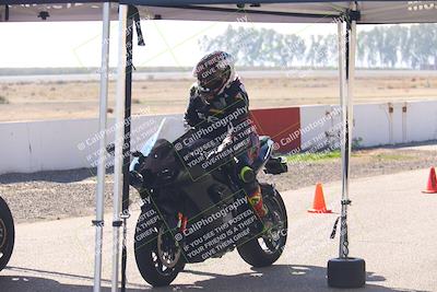 media/Nov-03-2025-Lets Ride (Mon) [[4d74c1c4d3]]/C Group/Grid/